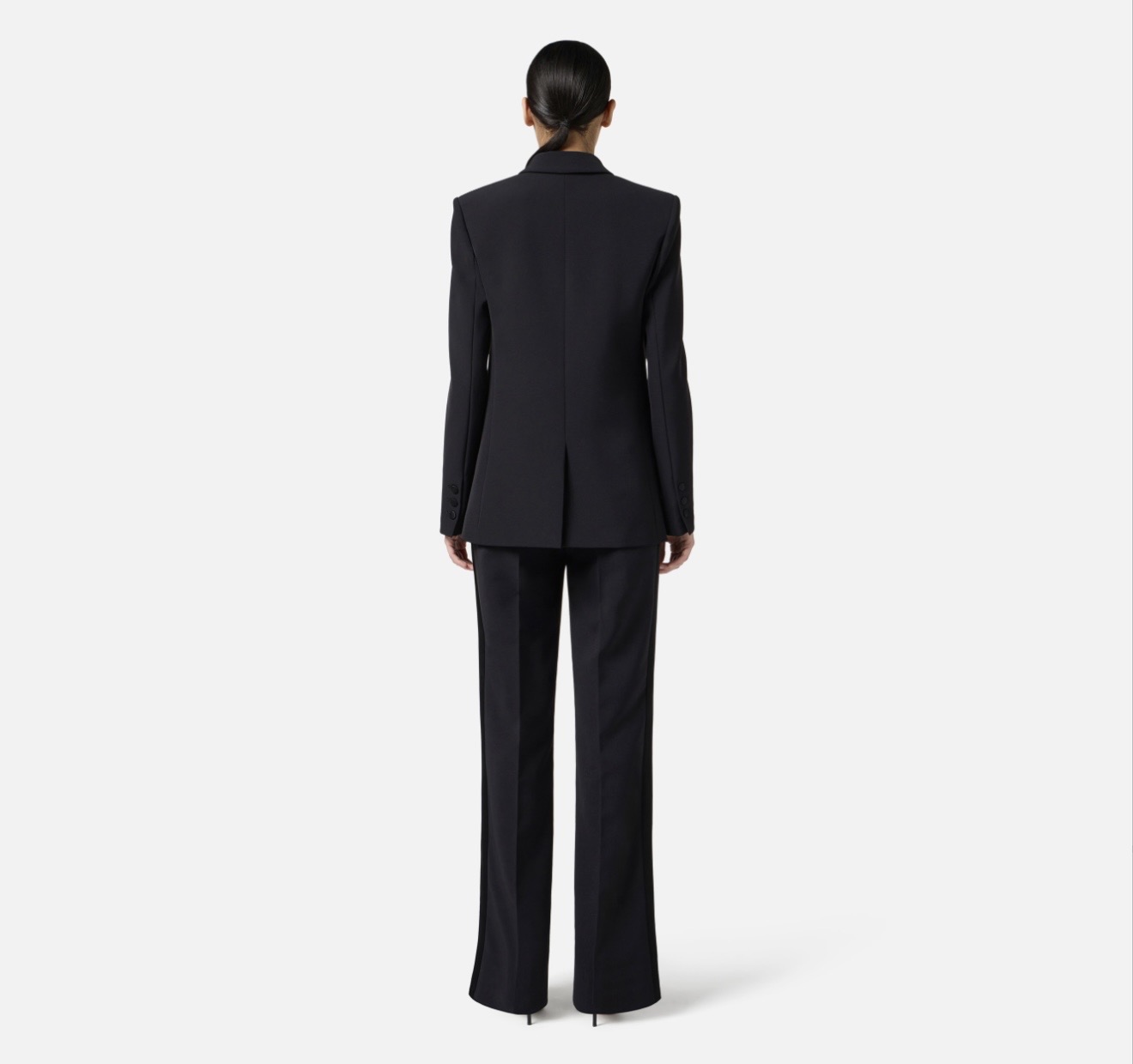 Pantaloni in crepe leggero con dettagli smoking - immagine 5