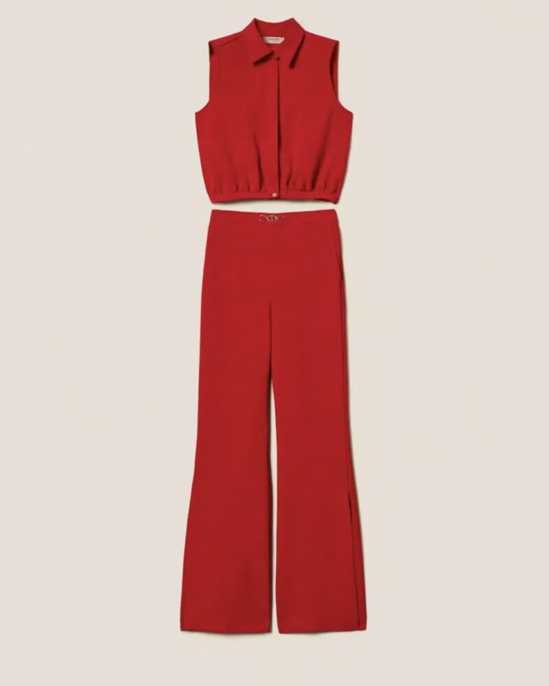 Blusa e pantaloni in crepe cady con Oval T