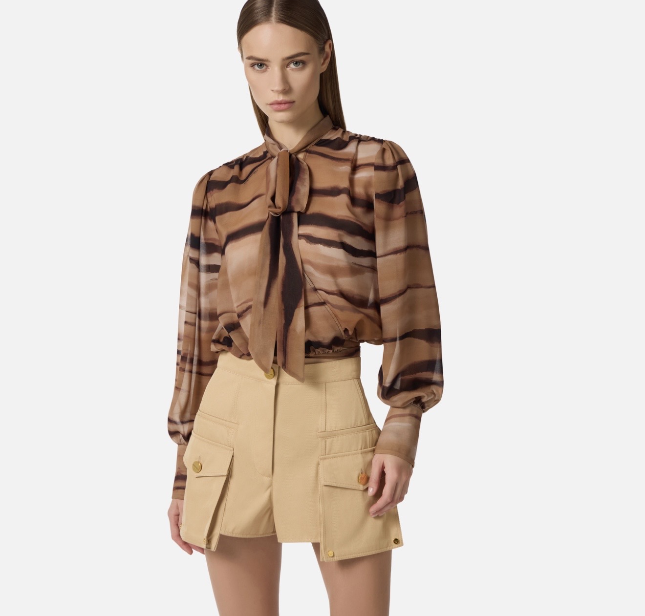 Blusa in chiffon con stampa tigre - immagine 2